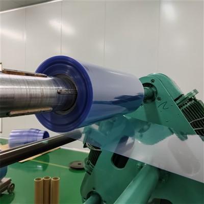 Bedrucken von Kunststoff-PVC-Rollen / PVC-Folien